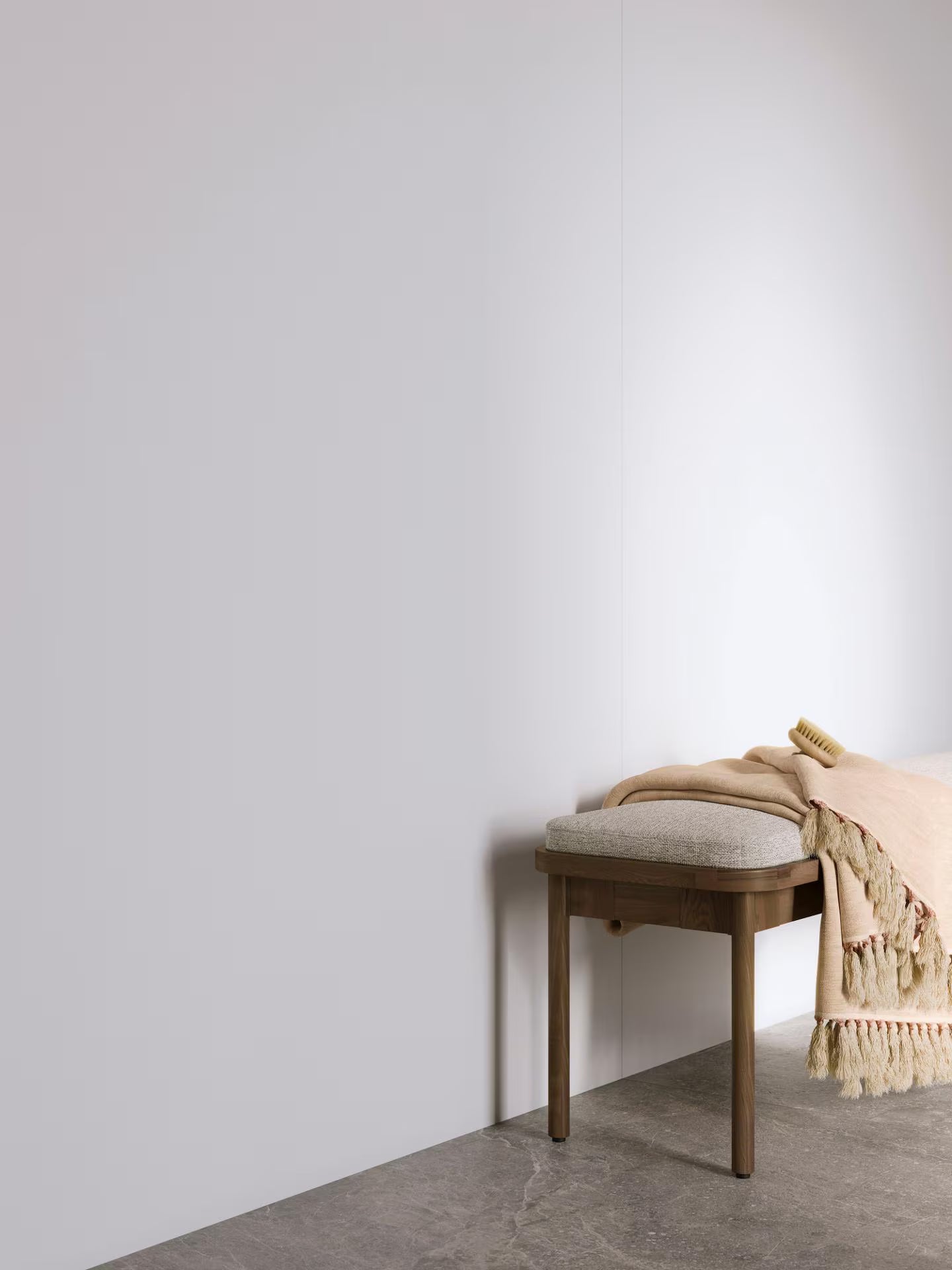 Moon White 120 x 120